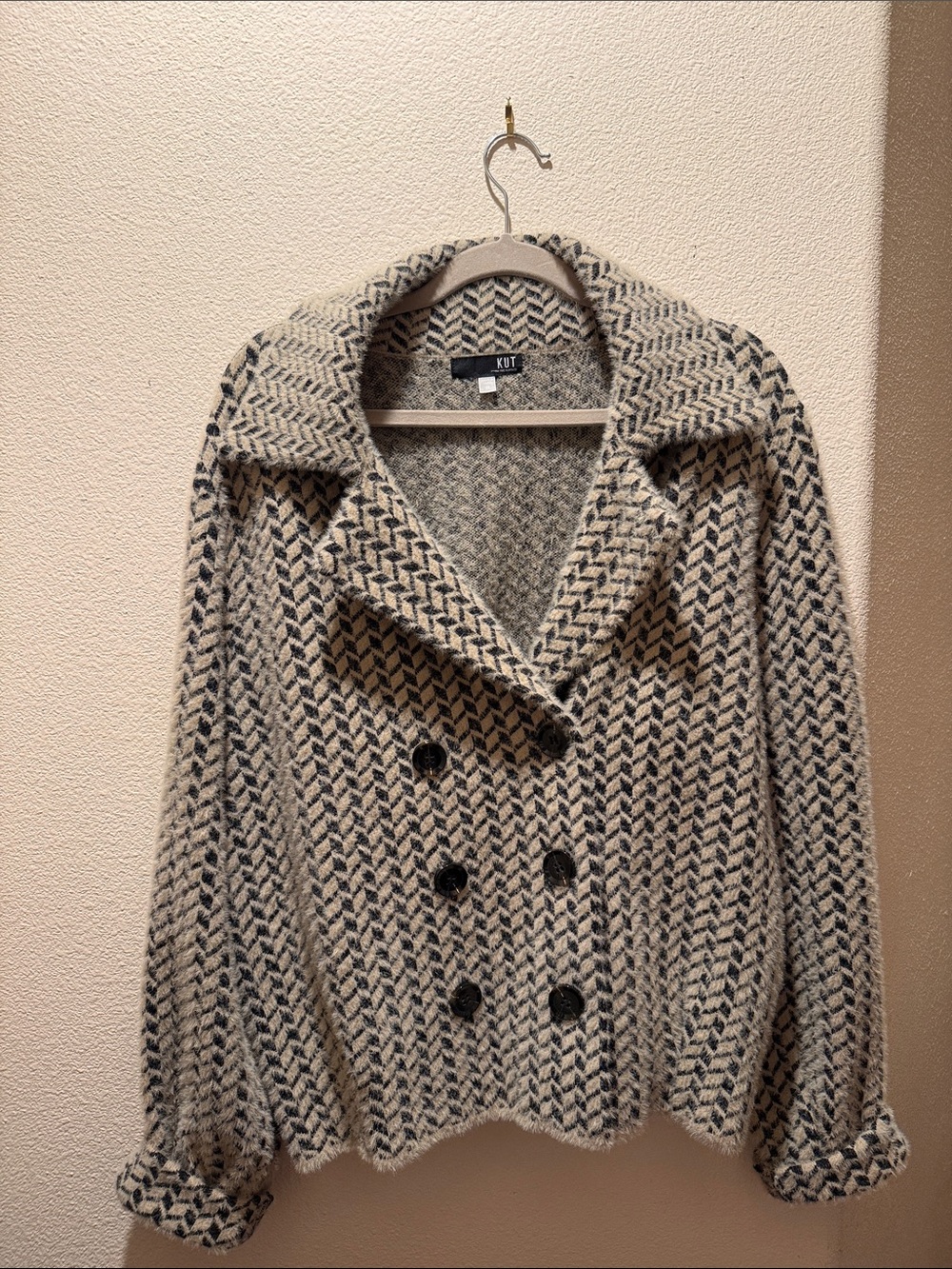 KUT from the Kloth Cream & Black Herringbone Peacoat Sweater